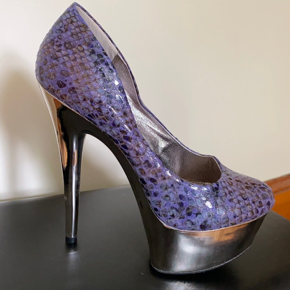 Platform spiked Heels